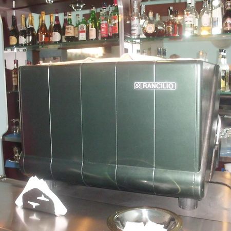 Hotel Lombardia Seveso Kültér fotó