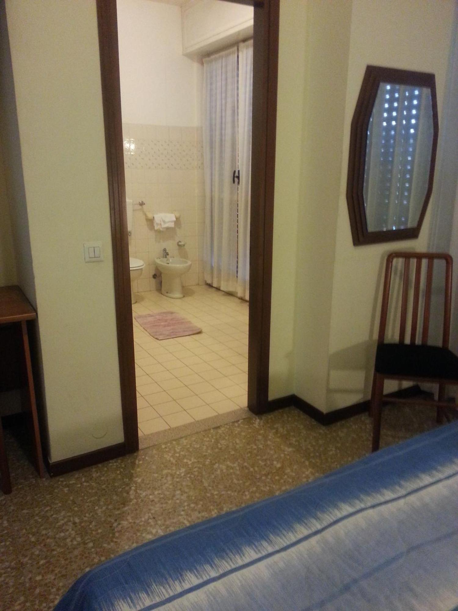 Hotel Lombardia Seveso Kültér fotó