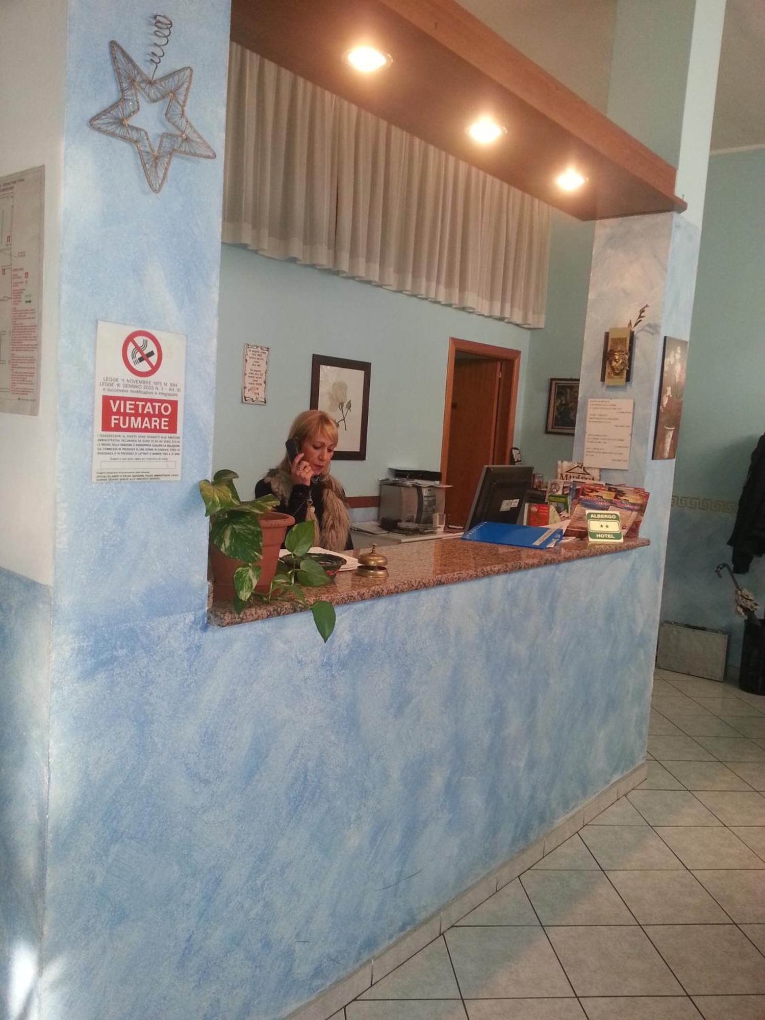 Hotel Lombardia Seveso Kültér fotó