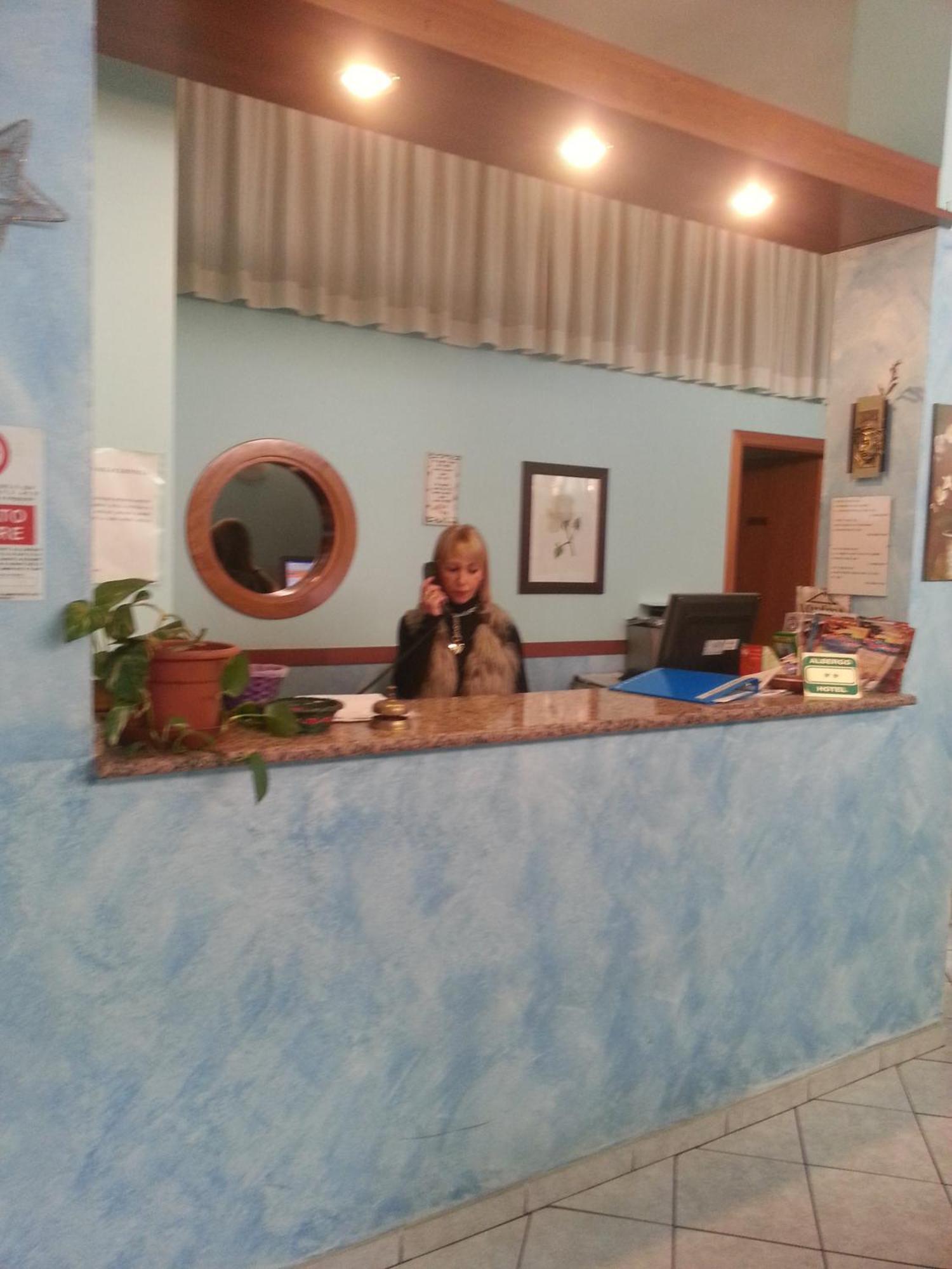 Hotel Lombardia Seveso Kültér fotó