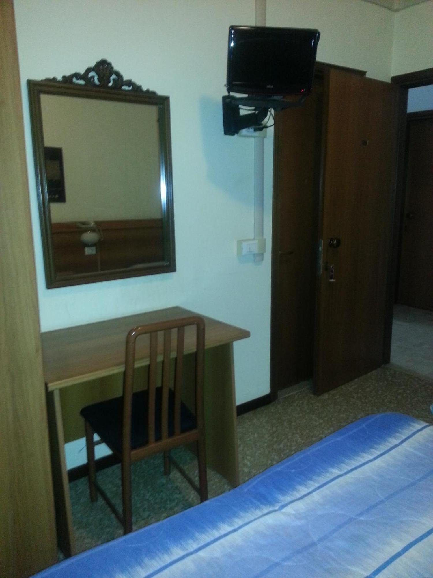 Hotel Lombardia Seveso Kültér fotó