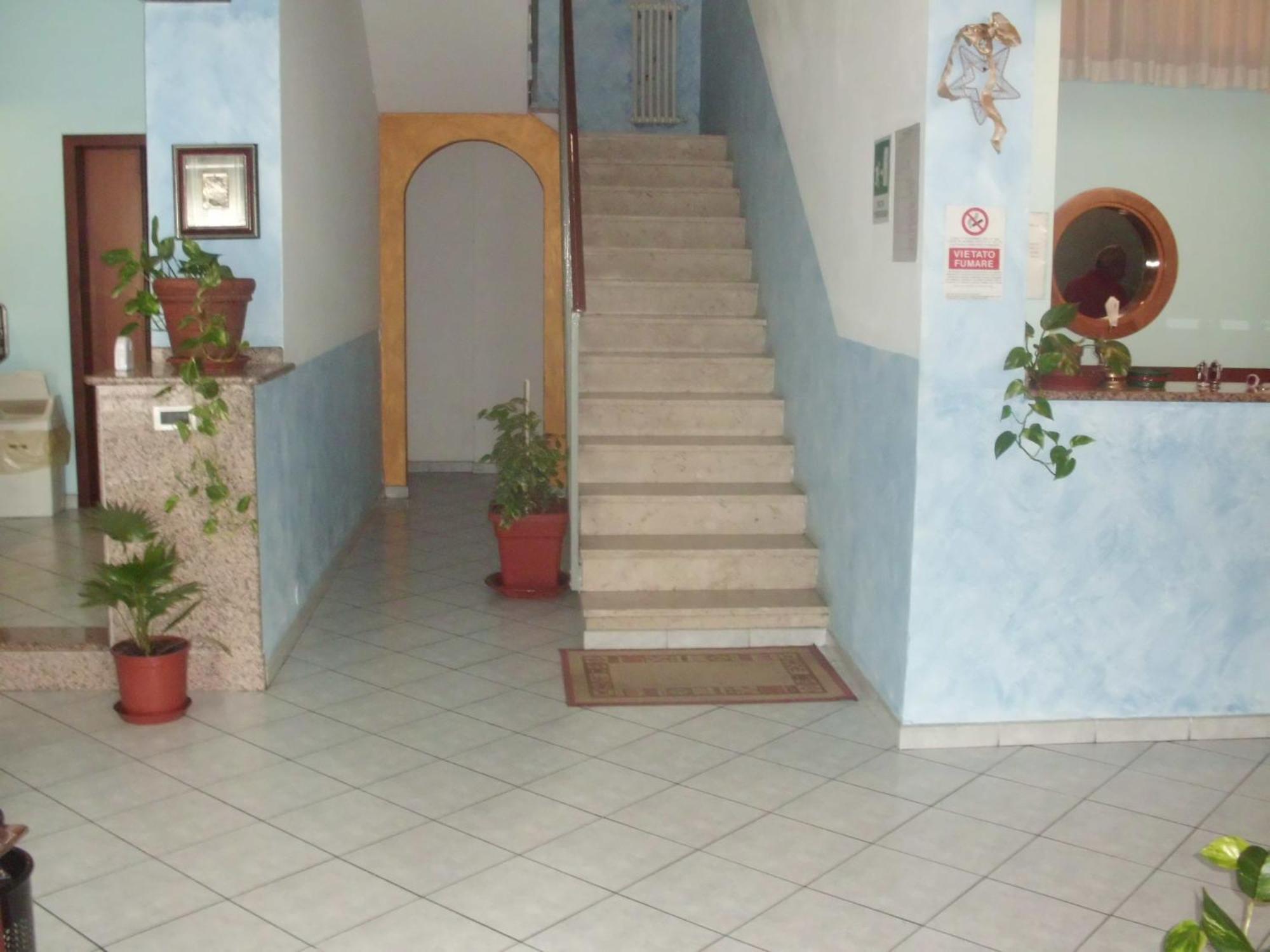 Hotel Lombardia Seveso Kültér fotó
